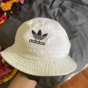 adidas bucket hat